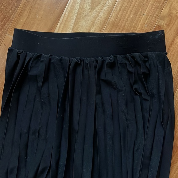 SIMONS black pleated maxi skirt size XS - Picture 2 of 5